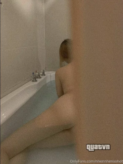 Nhan-Nhen-Nhen-nhennhensohot-Onlyfans-Leak-166.webp